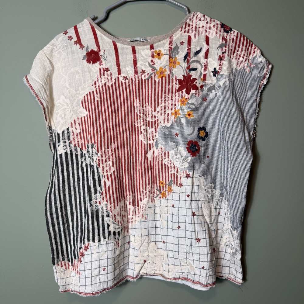 Zara Women’s Top Patchwork look Cream Back Size Medium‎